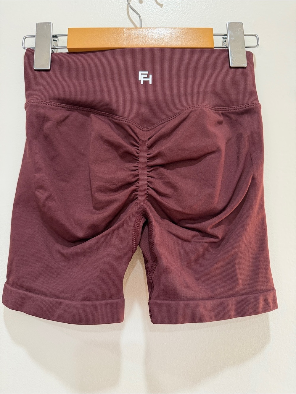 NWOT High-Waist Scrunch Bike Shorts in Burgundy - Picture 2 of 7